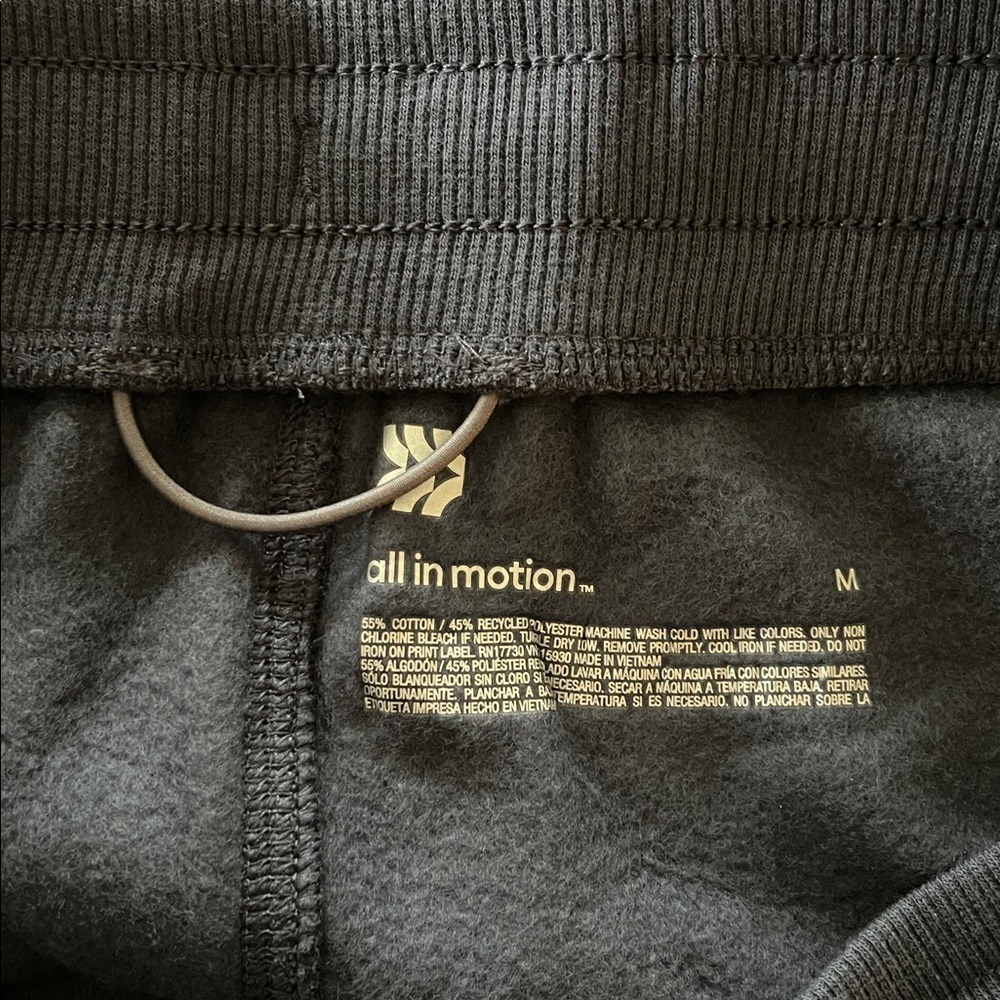 All in Motion Men’s Dark Blue 6" Fleece Athletic Shorts Medium‎ NWT - Picture 3 of 6